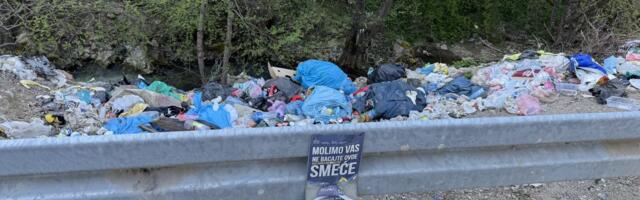 Horor prizor u blizini turističkog bisera Srbije: Fomirana divlja deponija, uginule životinje na sve strane