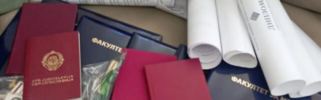 VELIKO HAPŠENJE ZBOG LAŽNIH DIPLOMA! Policija zaplenila desetine falsifikovanih dokumenata, uhapšene četiri osobe! Sumnja se da su prevarom zaradili oko 20 MILIONA!