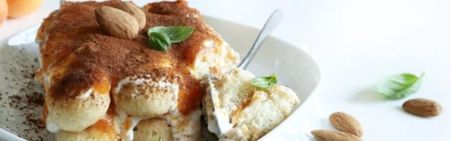 Letnji tiramisu sa kajsijama: Kremasta poslastica gotova za 15 minuta