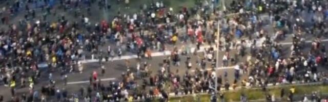 SRAMNO! Opozicija hoće da blokira Srbiju jer deca uče o bici na Košarama!