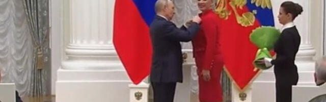 Путин одликовао Захарову