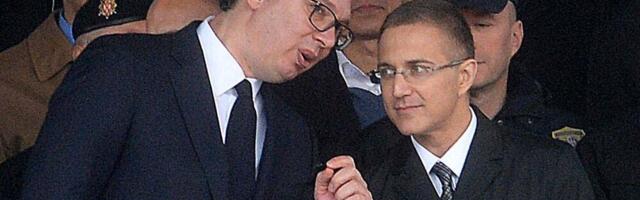 „Kako su radikalski siromasi postali milijarderi koji voze meklarene, kupuju vile i čije jahte gore u Crnoj Gori kao prskalice?“