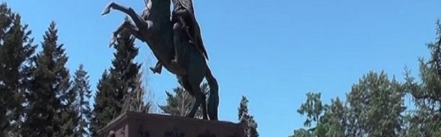ČARAPANI LAZARU VEČNO ZAHVALNI: Kruševljani odlučili, na ulazu u grad podiću ČASNOM KNEZU JOŠ JEDAN SPOMENIK!