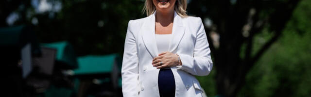 Керолајн Ливит одлази на породиљско