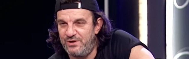 ZAVIRITE U DOM ACE LUKASA VREDAN POLA MILIONA EVRA! Pevač nije štedeo - LUKSUZ NA SVE STRANE! Stakleni zid, umetničke slike... /FOTO/