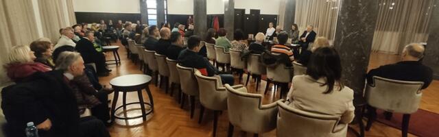 У Центра за културу у Лучанима одржана промоција књиге  „Лучани некад и сад из пера једног староседеоца”