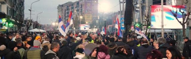 "REKE LJUDI JOŠ DOLAZE, HVALA JAGODINO, HVALA SRBIJO": Predsednik Vučić se zahvalio građanima na ISTORIJSKOJ PODRŠCI! (VIDEO)