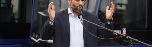 "Šapić najavljuje polazak tramvaja, a ne zna da linija ne saobraća"