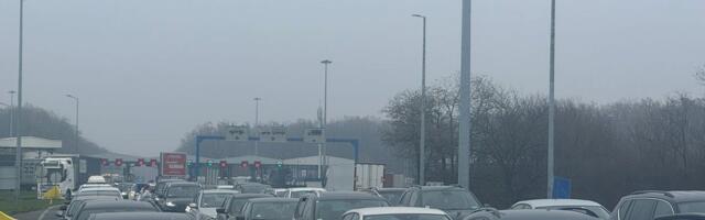 Kilometarske kolone na granici! Dramatični prizori između Srbije i Hrvatske: "Ovde je pravi HAOS"