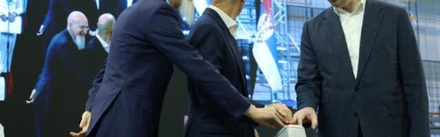 Svečano otvaranje, hladna hala i bez papira: Vučić otvorio Ariston bez dozvole