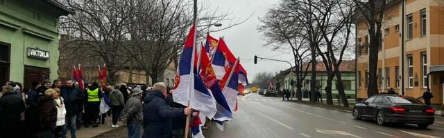 VIDEO: Vučić i Pelegrini u Bačkom Petrovcu, predstavnici Slovaka očekuju razgovor o problemima u Vojvodini