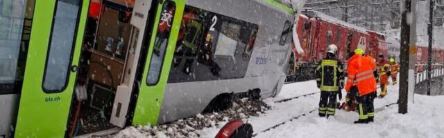 Najnoviji detalji i prve fotografije stravične nesreće! Povređeno 5 osoba, među njima i mašinovođa (FOTO)