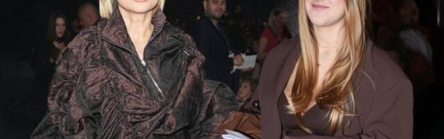 SLIKA NA KOJOJ ĆERKA GOCE TRŽAN RADI OVO S DEČKOM SRUŠILA INTERNET! Dekolte do pupka otkrio sve! (FOTO)