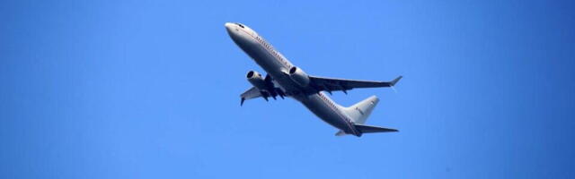 NOVA DRAMA U AVIONU! Leteli za Dubrovnik kada je PUKAO PROZOR, piloti morali da slete u Beč