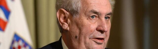 Zeman: Amerika u Ukrajini primenjuje „irački recept“