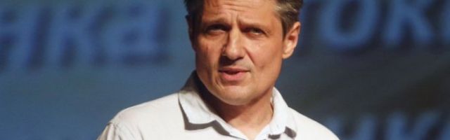 KORONOM SAM ZARAZIO CELU PORODICU! Glumac Nebojša Dugalić se IZBORIO SA OPAKIM VIRUSOM, a ostali članovi se još UVEK LEČE!