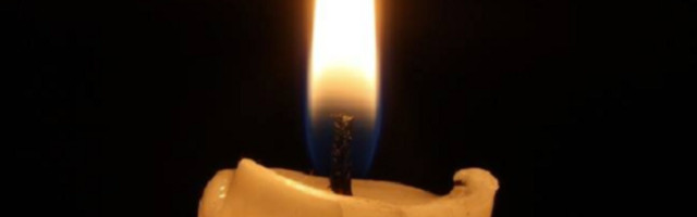 Zašto se pokojniku stavlja novac u kovčeg?