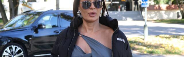 To kako se ponašate je sramota: Ceca se posle koncerta u Velesu i skandala sa bugarskom zastavom razbesnela