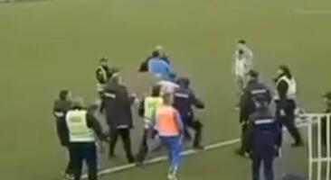 CRNI VIKEND SRPSKOG, SVE PUCA PO ŠAVOVIMA: Isplivao video fizičkog obračuna na meču prvoligaša!
