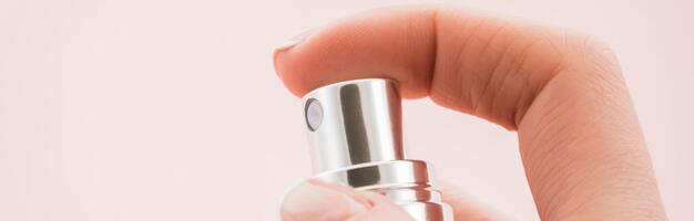 RAPEX upozorio na hemijsku opasnost: Povučena taletna voda poznate pevačice