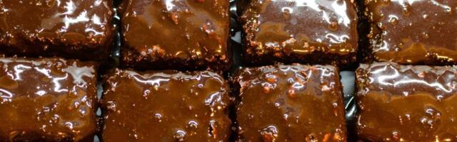 Medeno srce na vodi je idelano za dane najstrožeg posta, a ovo je recept naših baka koji uspeva uvek