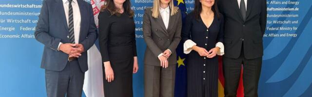 Mesarović i Čadež u Berlinu sa nemačkom ministarkom o problemu profesionalnih vozača