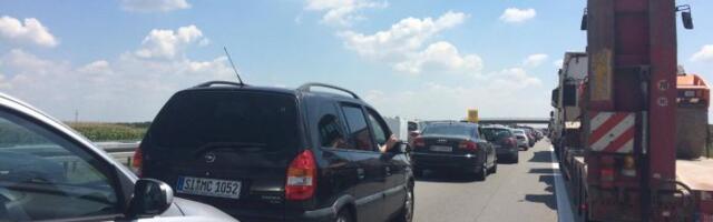 Četiri udesa u Novom Sadu: Kolaps u Preradovićevoj i kod Fokstrota