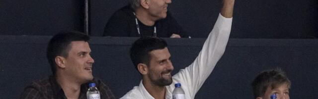Među svojima: Ovacije za Đokovića na meču Olimpijakosa u Pireju (VIDEO)