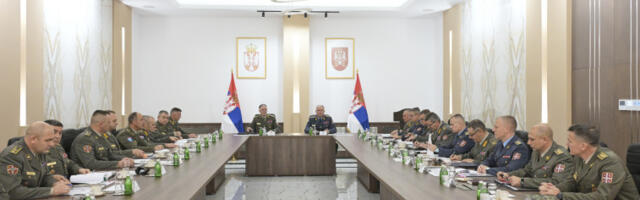 Начелник Генералштаба имао радни састанак са командантима јединица