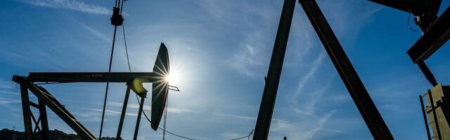 Barel nafte ponovo skočio na 100 dolara