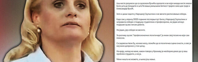 OGLASILA SE JELENA PAVLOVIĆ NAKON GOVORA U KRALJEVU, A BOLJE DA NIJE! Zavadila blokadere, pa im poručila: "Možda narkomane preskočim, razmisliću" (FOTO)
