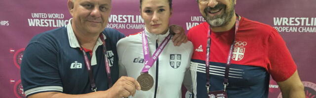 MEDALJA STIŽE U SRBIJU: Evelin Ujhelji osvojila bronzu na EP u Severnoj Makedoniji