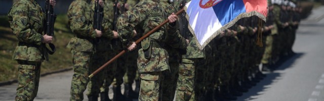 Stefanović: Ako vratimo vojni rok, biće šest meseci i neće se svoditi na čišćenje kasarni