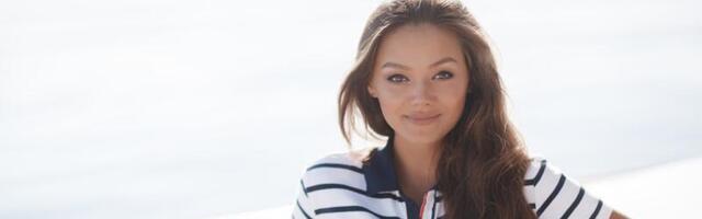 Francuski šik: 10 prugastih majica koje osvajaju modni svet