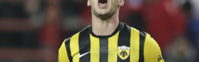 Четири гола Луке Јовића за АЕК у дербију Грчке против Панатинаикоса