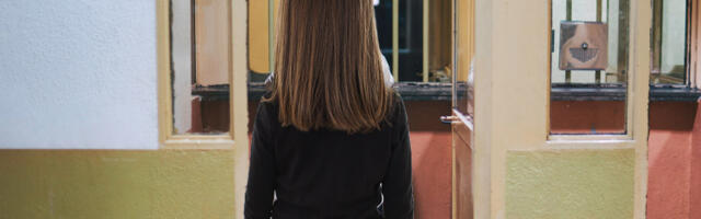 Švedska uvodi posebne zatvore za decu od 13 godina: Evo šta ih tamo čeka i kako će izgledati život