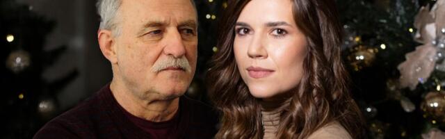 ZABORAVILA DA OBUČE PANTALONE, A GORE SAMO SAKO koji bi Lazaru Ristovskom bio taman: Anica Lazić pokazala izvajane noge! (Foto)