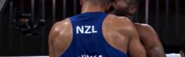 SKANADAL NA OLIMPIJSKIM IGRAMA! Marokanac hteo da odgrize uvo rivalu tokom borbe/VIDEO/