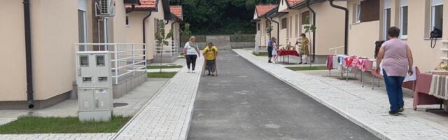 Useljeno 14 ugroženih porodica iz Ljubovije u novoizgrađene i opremljene stanove