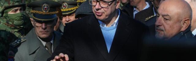 “Ostalo je još samo crkvu da preuzme”: Izmene Zakona o vojci predviđaju da predsednik Srbije postane vrhovni komandant