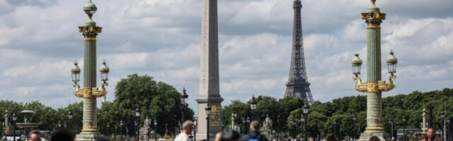 Париз: Малолетни мигрант покушао да постави експлозив испред Банке Америке