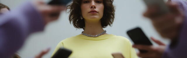 Zašto nam je lakše da pišemo nego da pozovemo (a nije isto)