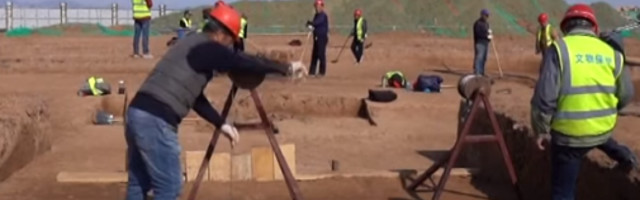 Radnici kopali zbog metroa, pa ostali šokirani sa onim što su pronašli (VIDEO)