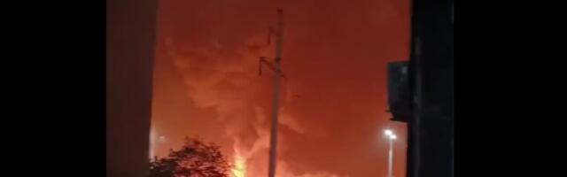 STRAVIČAN POŽAR KOD OSTRUŽNICE?! Buktinja vidljiva sa 20 kilometara!