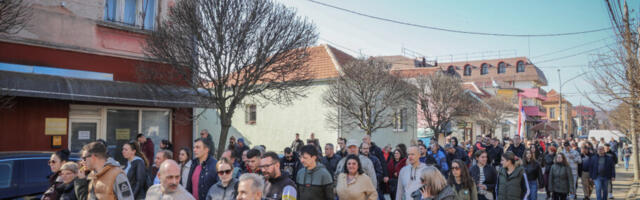 Sve više Svrljižana na protestima, tokom šetnje pozdravljeni i Gadžin Han i Leskovac