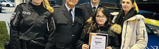 SVAKA ČAST, SOFIJA! Devojčica (12) videla mališana (3) u opasnosti i ODMAH POZVALA POLICIJU! Ono što je sledeće uradila ODUŠEVILO je i policiju! (FOTO)