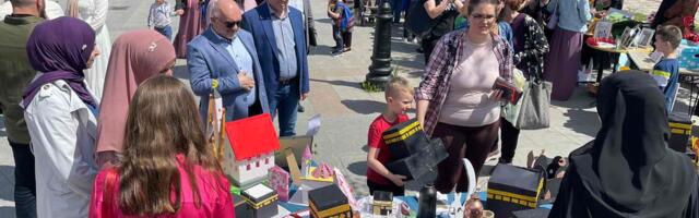 “Reuda” organizovala humanitarnu prodajnu izložbu ručnih radova