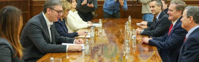 VUČIĆ OTKRIO O ČEMU JE RAZGOVARAO SA KONGRESMENIMA: Među glavnim temama NIS