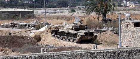 Izrael napao Gazu avionima, helikopterima i tenkovima