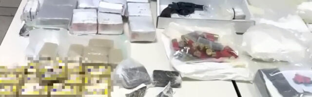 Albanac i Italijan sakrili u šumi drogu vrednu 3,5 miliona evra: Policija našla i arsenal oružja